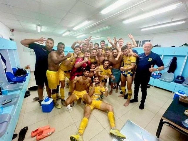 אמורים להמשיך לחגוג. שחקני עירוני אשדוד (מדיה עירוני אשדוד)